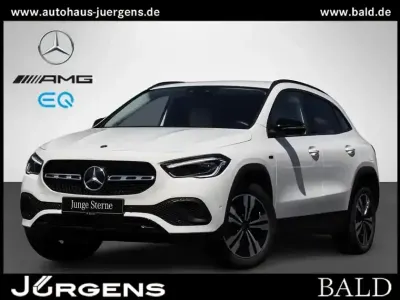 Gebraucht Mercedes GLA250 Progressive 160 PS (117 kW) 2021 Unilack polarweiss SUV