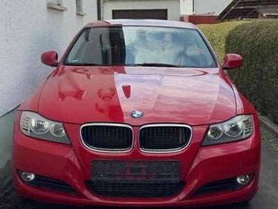 Second-hand BMW 320 184 CP (135 kW) 2011 Roșu Berlinǎ