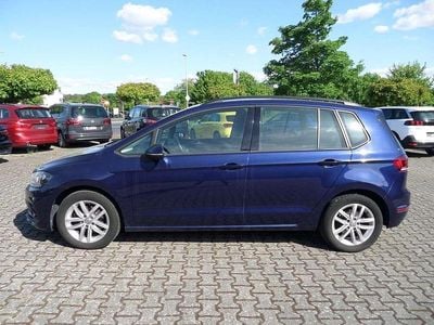 Gebraucht VW Golf Sportsvan Comfortline 131 PS (96 kW) 2020 Atlantik blue metallic Van / Kleinbus