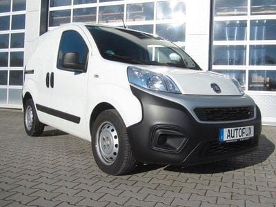 Gebraucht Fiat Fiorino 80 PS (58 kW) 2021 Weiß Van / Kleinbus
