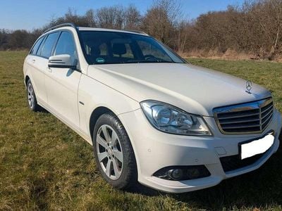 Gebraucht Mercedes C200 136 PS (100 kW) 2011 Calcitweiss  unilack Kombi