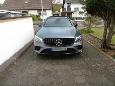Gebraucht Mercedes GLC250 AMG 204 PS (150 kW) 2019 Grau SUV