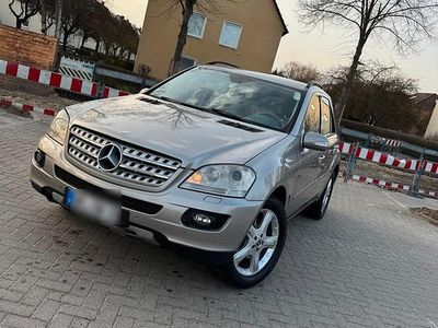 Gebraucht Mercedes ML320 232 PS (170 kW) 2005 Silber SUV