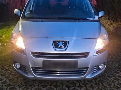 Gebraucht Peugeot 5008 156 PS (114 kW) 2010 Silber Van / Kleinbus