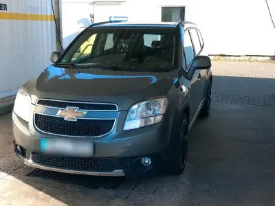 Gebraucht Chevrolet Orlando 130 PS (95 kW) 2011 Grau Van / Kleinbus