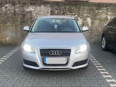 Second-hand Audi A3 Attraction 102 CP (75 kW) 2010 Argintiu Hatchback