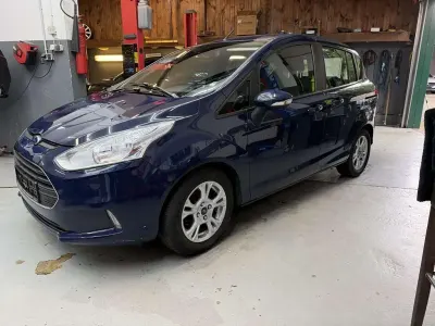 Gebraucht Ford B-MAX SYNC Edition 125 PS (91 kW) 2015 Blau Van / Kleinbus
