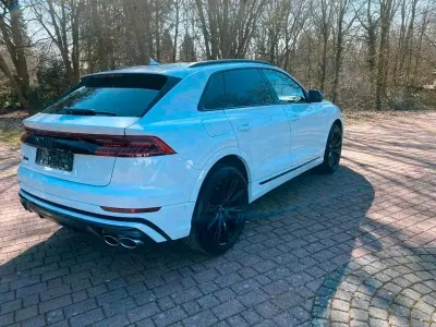 Gebraucht Audi SQ8 Competition 507 PS (372 kW) 2022 Weiß SUV