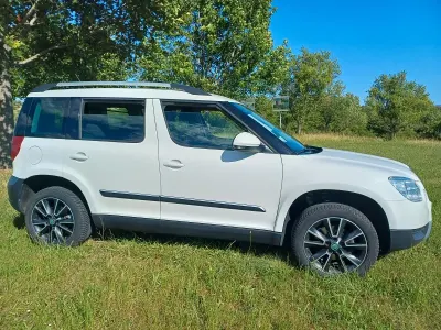Gebraucht Skoda Yeti Adventure 140 PS (102 kW) 2013 Weiß SUV