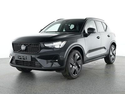 Onyx black / metallic Gebraucht 2025 Volvo XC40 Plus SUV | 37.850 € (Fairer Preis)