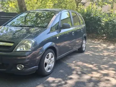 Gebraucht Opel Meriva 110 PS (80 kW) 2010 Grau Van / Kleinbus