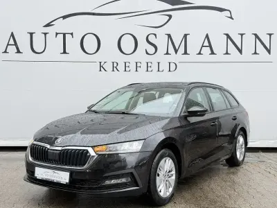 Używany Skoda Octavia Ambition 150 KM (110 kW) 2022 Czarny Kombi