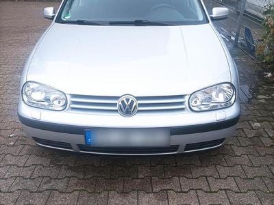 Silber Gebraucht 2000 VW Golf IV Coupé | 2.000 € (Teuer)