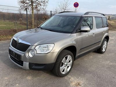 Second-hand Skoda Yeti 105 CP (77 kW) 2012 Auriu SUV