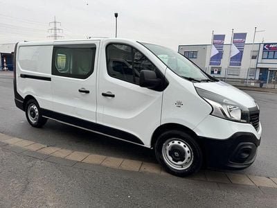 Usado Renault Trafic 115 HP (84 kW) 2016 Branco Monovolume