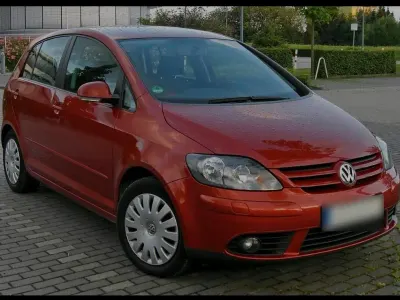 Gebraucht VW Golf VI 105 PS (77 kW) 2008 Rot Kleinwagen