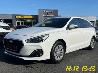 gebraucht Hyundai i30 cw Trend 1.0 T-GDI NAVI SITZHEIZUNG ALLWETTER CarPlay Gebrauchtwagen