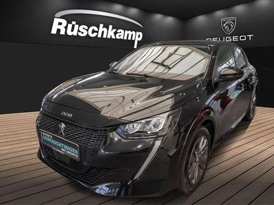 Gebraucht Peugeot e-208 Allure 100 kW (136 PS) 2023 Schwarz Kleinwagen
