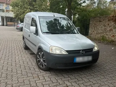 Gebraucht Opel Combo 100 PS (73 kW) 2007 Silber Van / Kleinbus