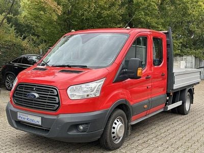 Gebraucht Ford Transit Trend 131 PS (96 kW) 2018 Rot Van / Kleinbus