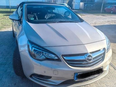 Gebraucht Opel Cascada Innovation 140 PS (102 kW) 2013 Beige Cabrio