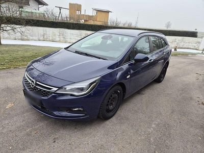Blau Gebraucht 2017 Opel Astra Kombi | 4.690 € (Fairer Preis)