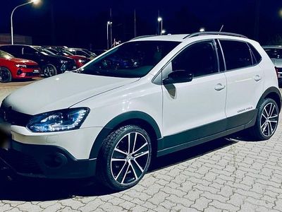 Gebraucht VW Polo Cross 105 PS (77 kW) 2014 Weiß Kleinwagen