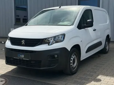 Gebraucht Peugeot Partner Premium 102 PS (75 kW) 2020 Weiß Van / Kleinbus
