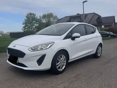 Begagnad Ford Fiesta Cool & Connect 95 HK (69 kW) 2020 Vit Halvkombi