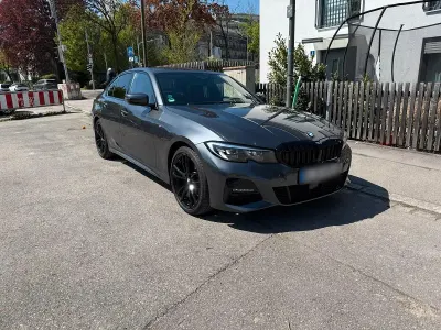 Gebraucht BMW 320 M Sport 184 PS (135 kW) 2020 Grau Limousine