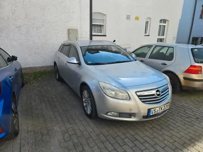 Gebraucht Opel Insignia Edition 179 PS (131 kW) 2010 Silber Kombi