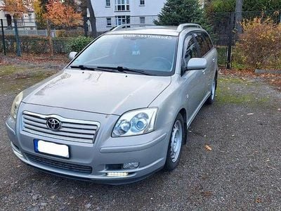 Gebraucht Toyota Avensis Executive 147 PS (108 kW) 2004 Andere farben Kombi