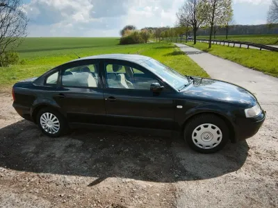 Gebraucht VW Passat Comfortline 125 PS (91 kW) 1998 Schwarz Limousine