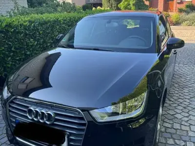 Gebraucht Audi A1 Sportback 95 PS (69 kW) 2015 Schwarz Kleinwagen