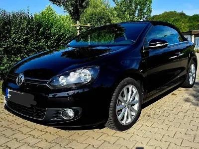 Gebraucht VW Golf Cabriolet LOUNGE 105 PS (77 kW) 2015 Schwarz Cabrio