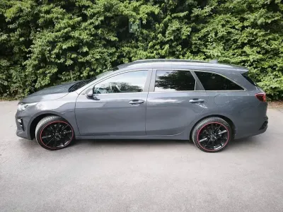 Gebraucht Kia Ceed Sportswagon Platinum Edition 160 PS (117 kW) 2021 Grau Kombi