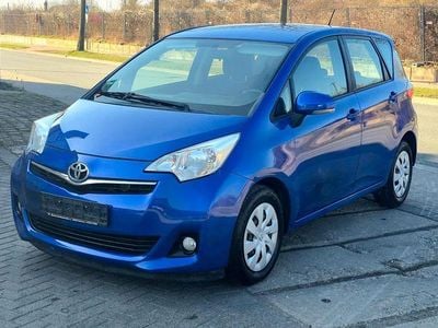 Gebraucht Toyota Verso-S Multidrive S 99 PS (72 kW) 2011 Blau Van / Kleinbus