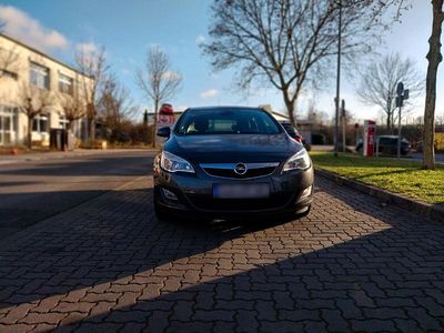 Gebraucht Opel Astra Innovation 110 PS (80 kW) 2011 Braun Limousine