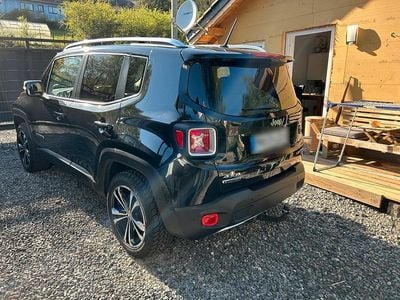 Usata Jeep Renegade Limited 140 CV (102 kW) 2015 Nero SUV