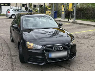Gebraucht Audi A1 Sportback Attraction 122 PS (89 kW) 2014 Schwarz Kleinwagen