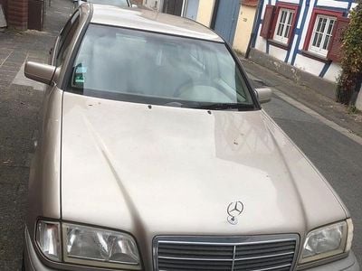 Mercedes C240