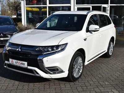 Usata Mitsubishi Outlander P-HEV Intro Edition 224 CV (164 kW) 2019 Bianco SUV