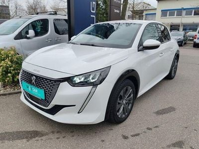 Gebraucht Peugeot e-208 Allure 100 kW (136 PS) 2021 Weiß Kleinwagen