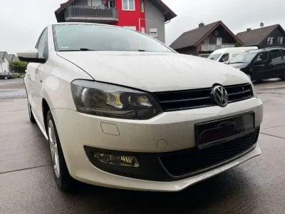 Gebraucht VW Polo Life 69 PS (50 kW) 2014 Weiß Kleinwagen