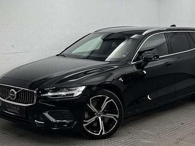 Begagnad Volvo V60 Plus 398 HK (292 kW) 2022 Svart Kombi