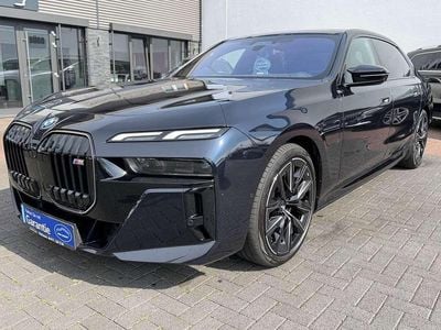 Gebraucht BMW 760 571 PS (419 kW) 2024 Carbonschwarz Limousine