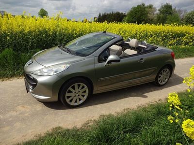 gebraucht Peugeot 207 CC Cabrio Limousine, Drittwagen, Dachmechanik top !