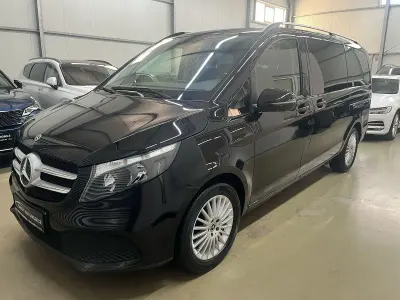Usata Mercedes V220 163 CV (119 kW) 2021 Nero Monovolume