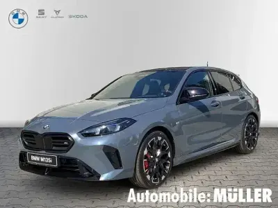 Occasion BMW M135 Performance 300 PK (220 kW) 2025 Grijs Hatchback