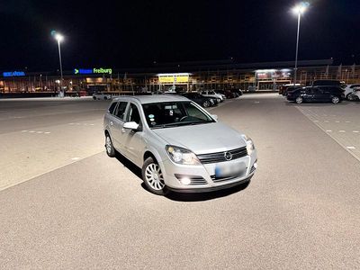 Gebraucht Opel Astra 105 PS (77 kW) 2006 Silber Limousine